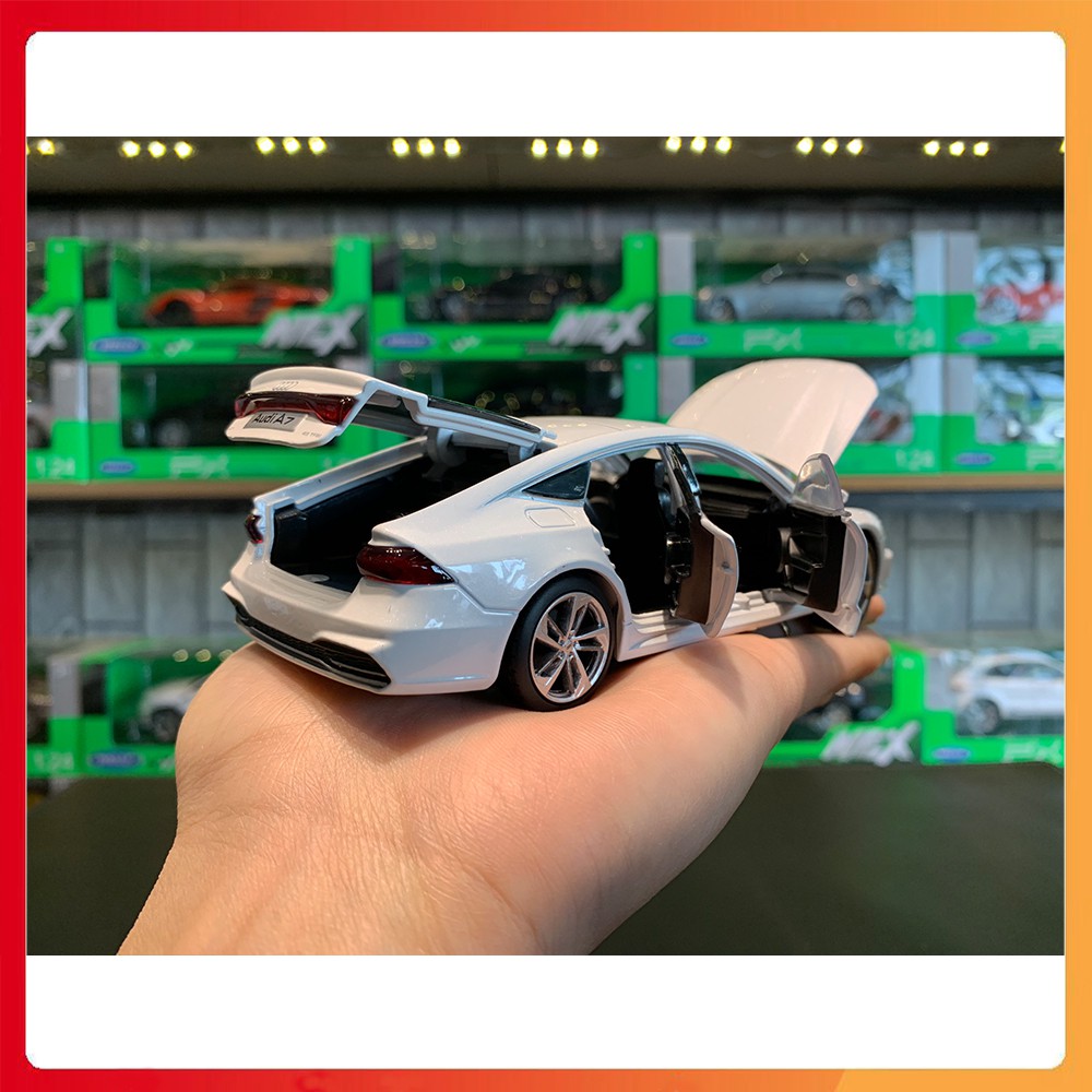 Mô hình xe Audi A7 tỉ lệ 1:32 hãng JACKIEKIM