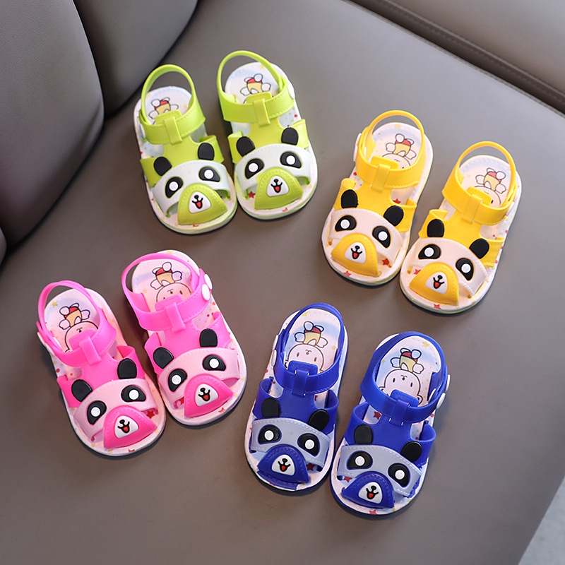 Dép Sandal Rọ Gấu Panda Mềm Êm Chống Trượt Cho Bé