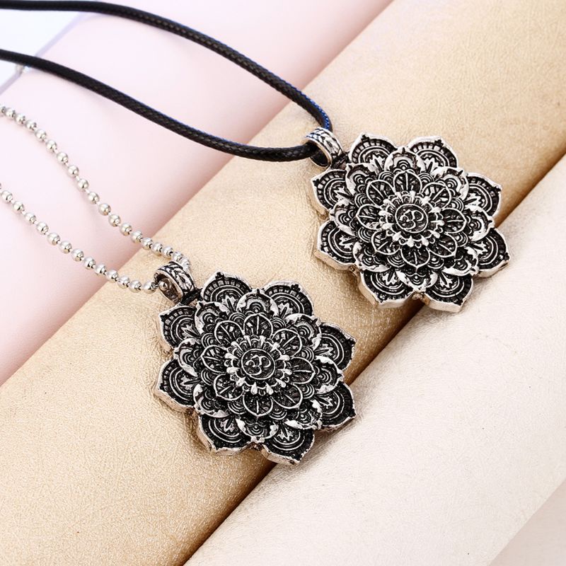 Vòng cổ Mặt Hoa Sen Phong Cách Phật Giáo Tây Tạng