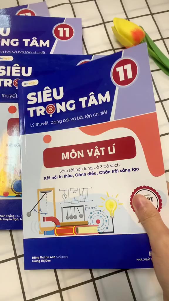 Sách Lớp 11-Siêu trọng tâm 9 Môn: Toán, Lí, Hóa, Sinh, Văn, Anh,Sử,Địa,GD Kte PL chương trình mới dành cho 2k7 | BigBuy360 - bigbuy360.vn