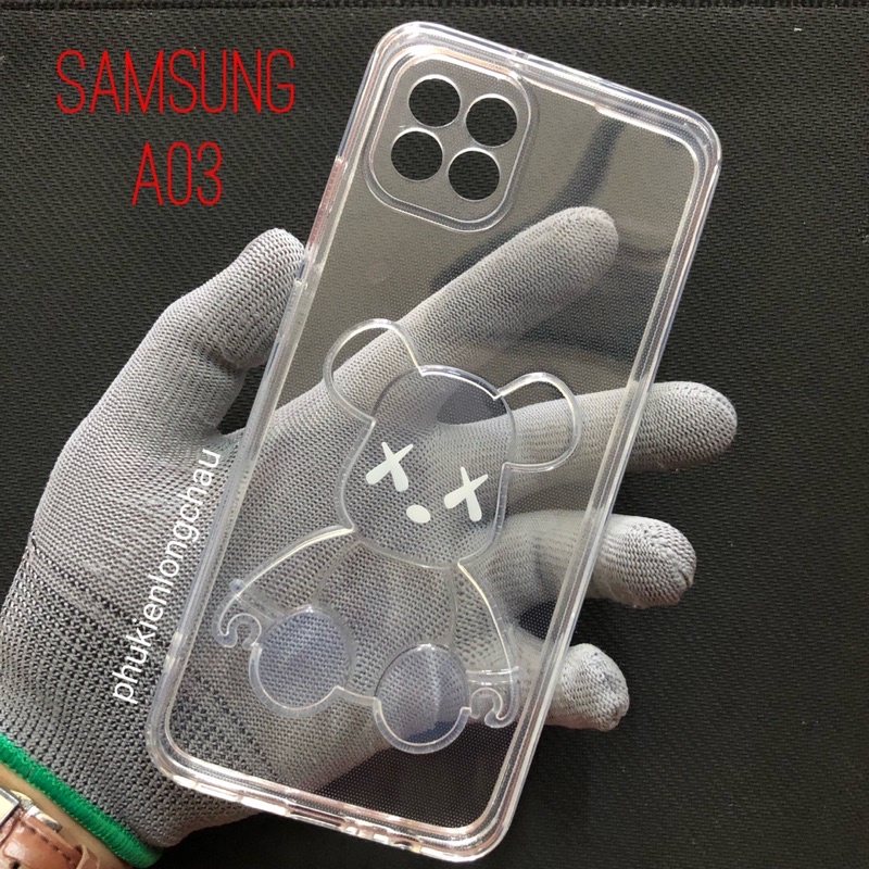 Ốp Lưng Samsung A03 Gấu Bearbrick Nổi 3D Dẻo Trong Cạnh Vuông