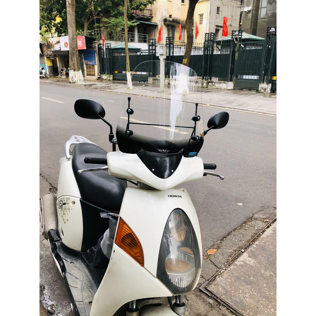 Kính chắn gió xe máy Thành Trung lắp cho xe Honda @