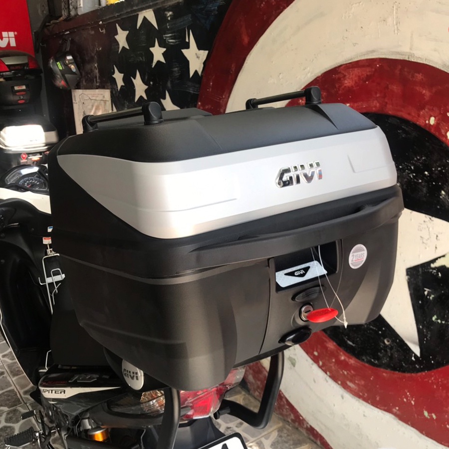 Thùng sau Givi B32N-ADV hệ thống khóa Monolock cao cấp dung tích 32 lít kèm đế gắn thùng Givi MP60N chính hãng