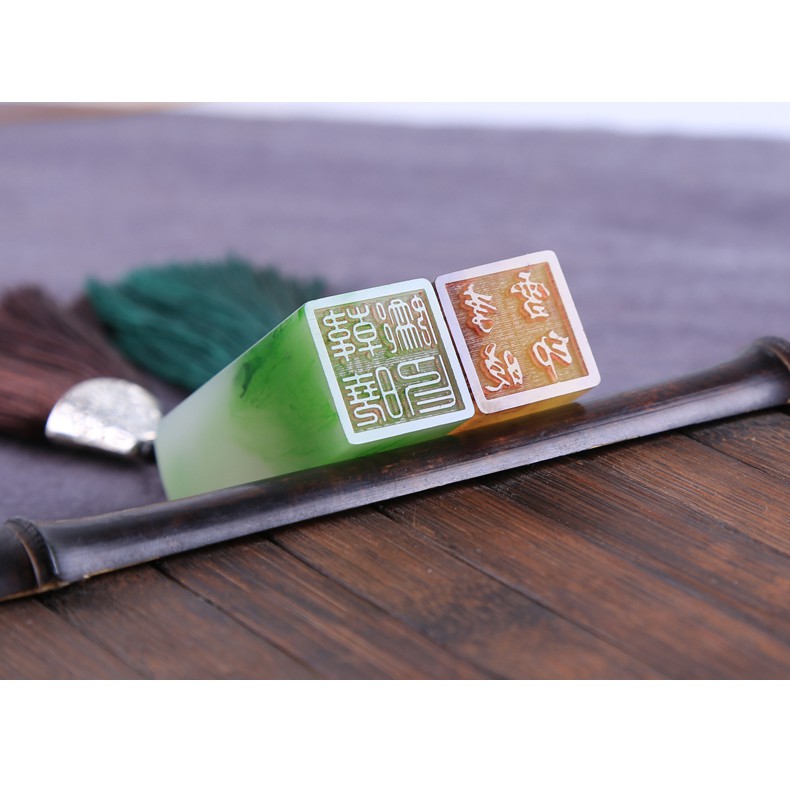 Con dấu khắc tên kiểu theo yêu cầu thư pháp tặng hộp, túi vải