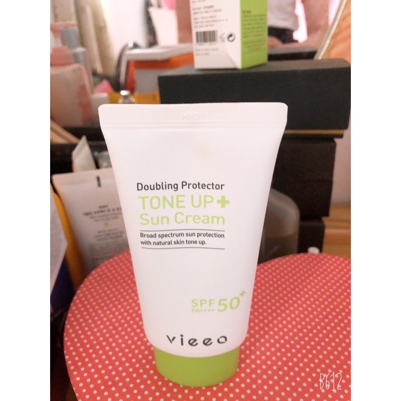 kem chống nắng Hàn