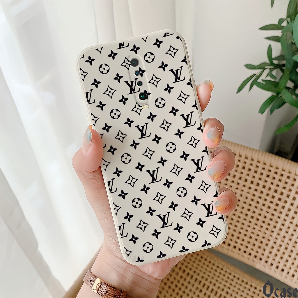 Ốp lưng Xiaomi Redmi K30 cạnh vuông và có bảo vệ camera