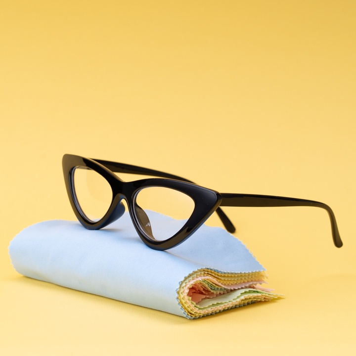 Gọng kính mắt mèo nhựa thời trang năng động màu đen 0001 | BigBuy360 - bigbuy360.vn