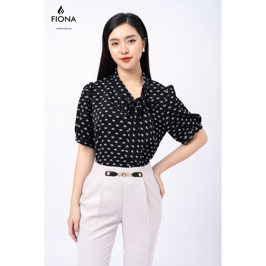 Sơ mi đen họa tiết trắng Fiona, Áo sơ mi nữ cổ nơ nẹp lệch FIONA F551219