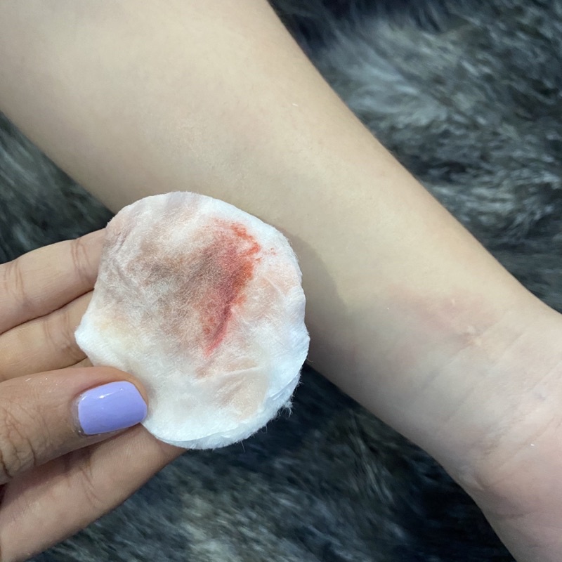 Tẩy Trang Eveline Hyaluron Clinic B5 và Tinh Chất Rau Má làm Sạch, dưỡng ẩm, phục hồi và làm dịu da