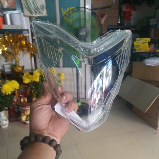 Mica chóa đèn trước sonic