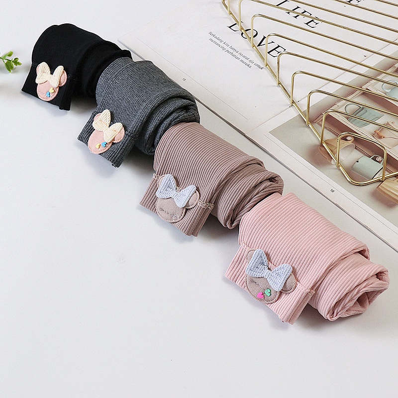Quần legging  bé gái đính gấu size 6-16kg QD03