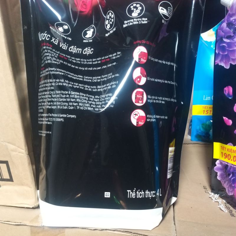 Nước xả vải DOWNY 4L túi