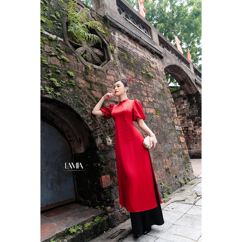 Áo dài truyền thống Lamia Design AD080 lụa latin màu đỏ ánh vang sang trọng