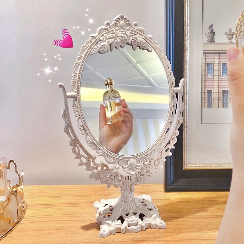 Gương chụp ảnh nail cổ điển