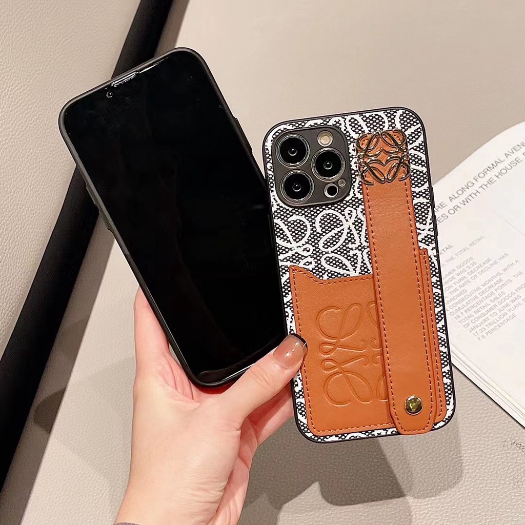 Ốp Điện Thoại Da Mềm Chống Rơi Có Quai Cầm Tay Màu Nâu Cho Iphone 14ProMax 13Promax 12 11 Pro Max