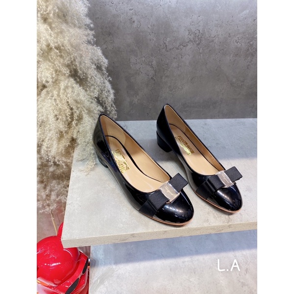 Giày SVT da bóng cao cấp