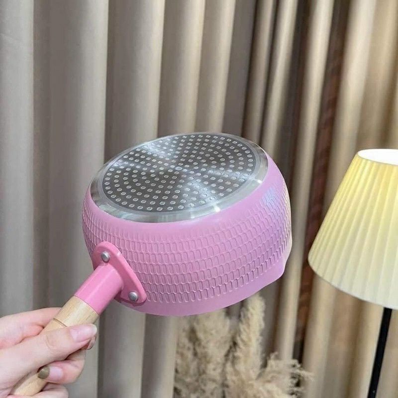 CHẢO SÂU LÒNG 18cm TAY CẦM BẰNG GỖ