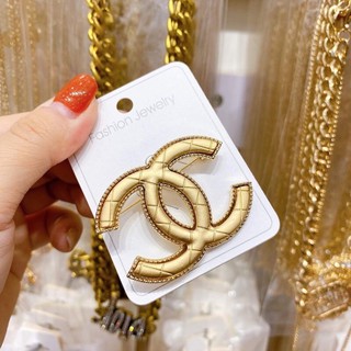 cài áo nữ thời trang