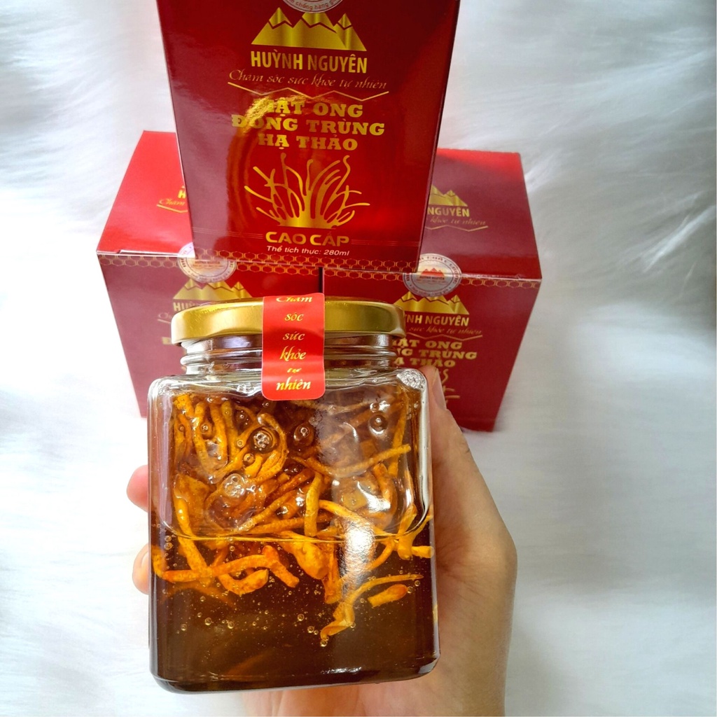 Mật Ong Đông Trùng Hạ Thảo Sấy Thăng Hoa Huỳnh Nguyên Hủ 280ml