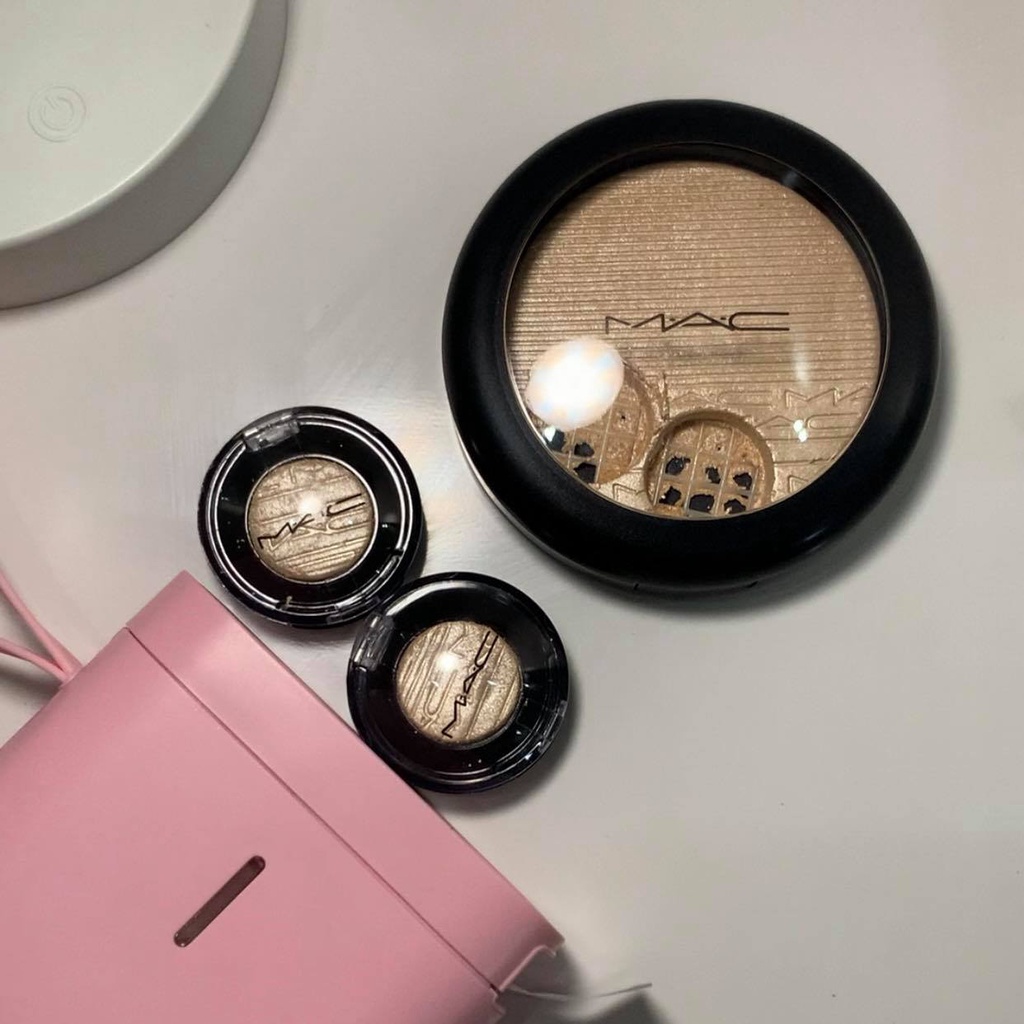 Phấn Bắt Sáng MAC Extra Dimension Skinfinish màu Double-Gleam