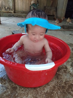 Mũ gội đầu cho bé