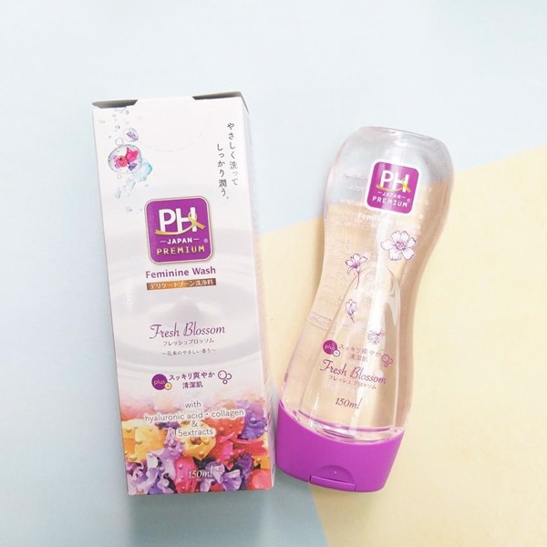 Dung dịch vệ sinh phụ nữ PH Care (hương bạc hà, hoa hồng, hoa lily) - Hàng nội địa Nhật Bản