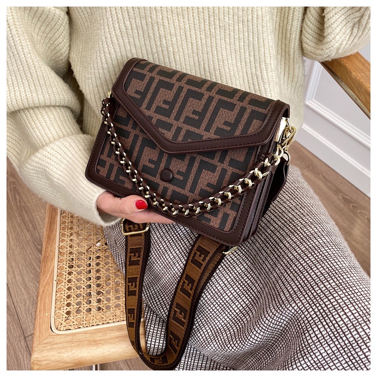 Túi dây dù tết xích cầm tay thời trang❣️❣️