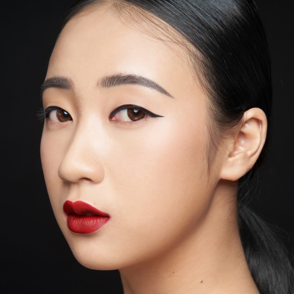 Bút Kẻ Mắt Dạng Gel Màu JET BLACK - OFÉLIA Modern Gel Eyeliner (0.14g) | BigBuy360 - bigbuy360.vn