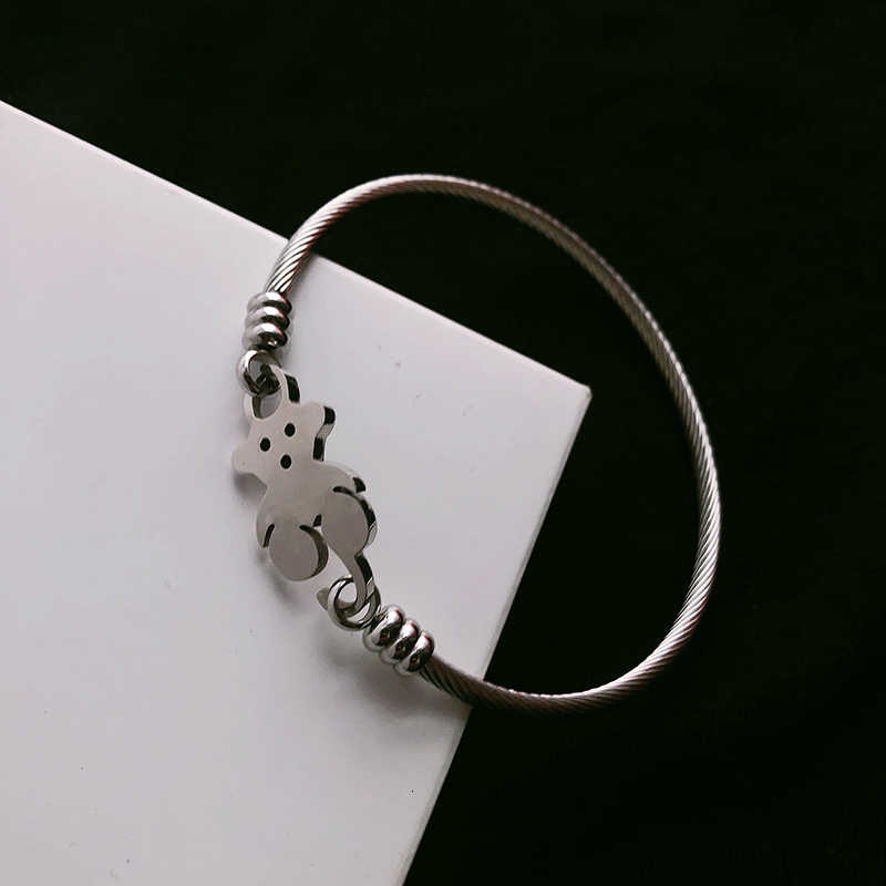 Vòng Tay Hợp Kim Hình Gấu Xinh Xắn