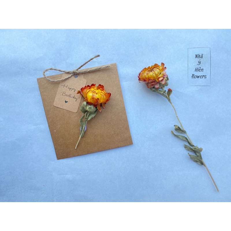 Thiệp hoa khô giấy Kraft Handmade by Nhã Ý Hiên