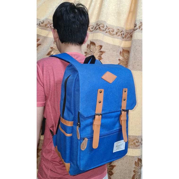 Balo học sinh  đi học du lịch