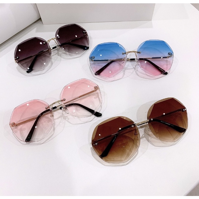 Kính mát cao cấp chống tia UV dành cho cả bé trai và gái siêu dễ thương KR 6089 - thời trang cho trẻ từ 4 tới 15 tuổi