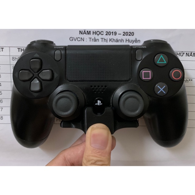 Đế tay cầm PS4 treo tường