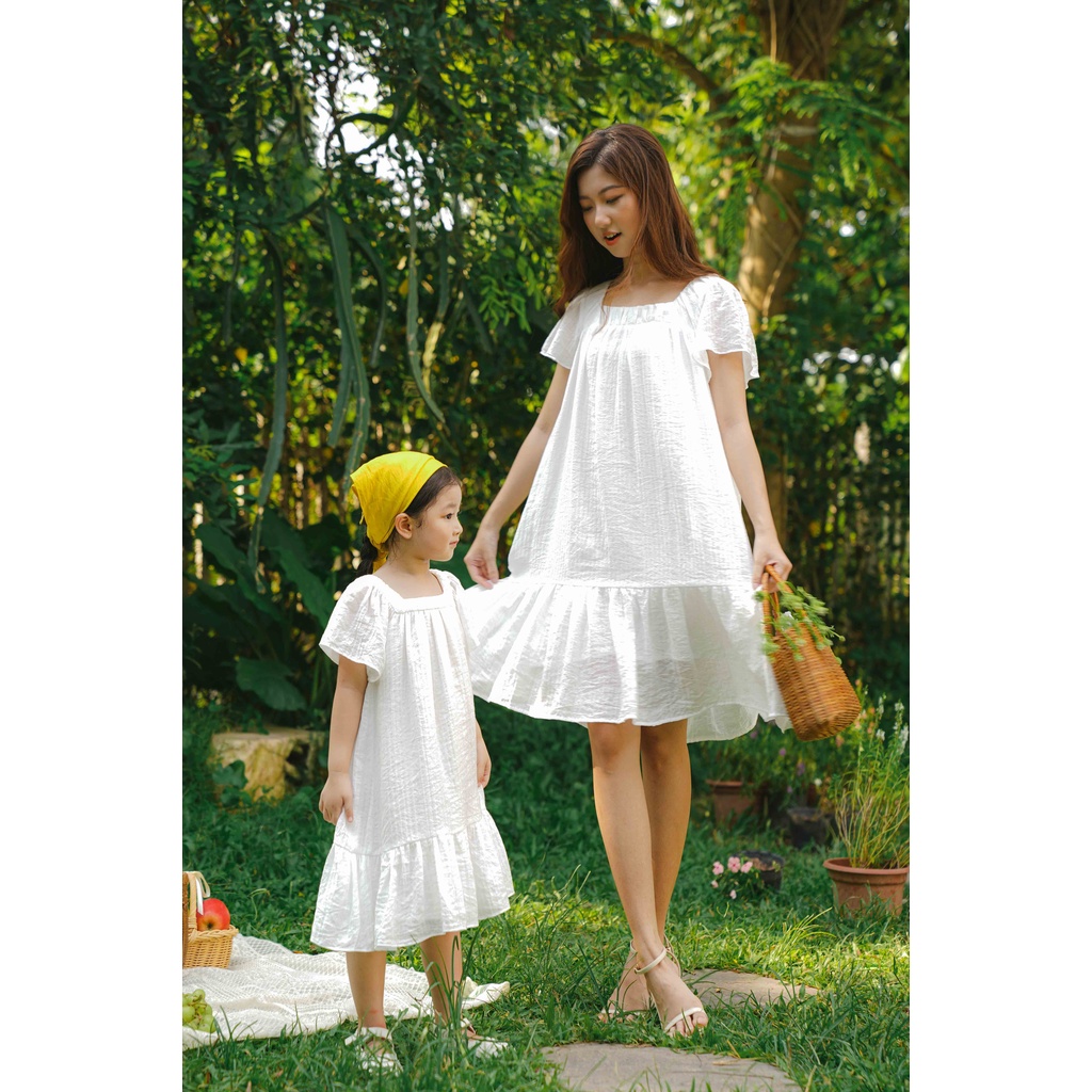 Đầm bé gái suông nấm cổ vuông cộc tay - Amy Dress - Trắng