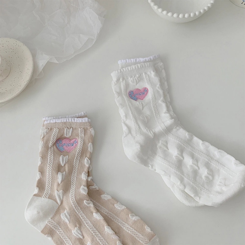 Vớ dài trung bình mềm mại thêu họa tiết trái tim phong cách Nhật Bản cho nữ