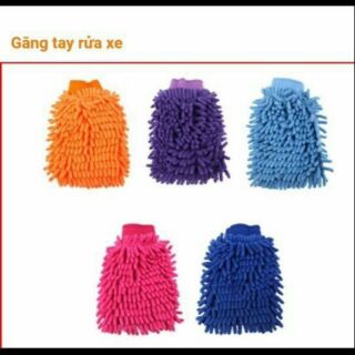 Hai chiếc Găng tay rửa xe
