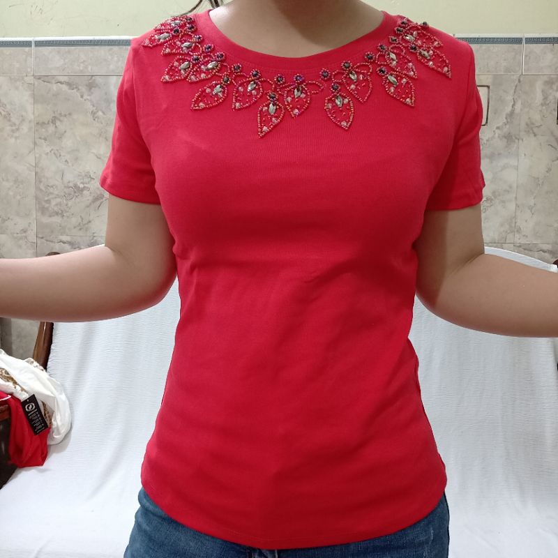 Áo Thun Nữ Thiết Kế Kết Cườm Thủ Công Đẹp ,sang Trọng