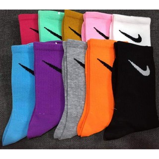 tất nike nhiều swoosh