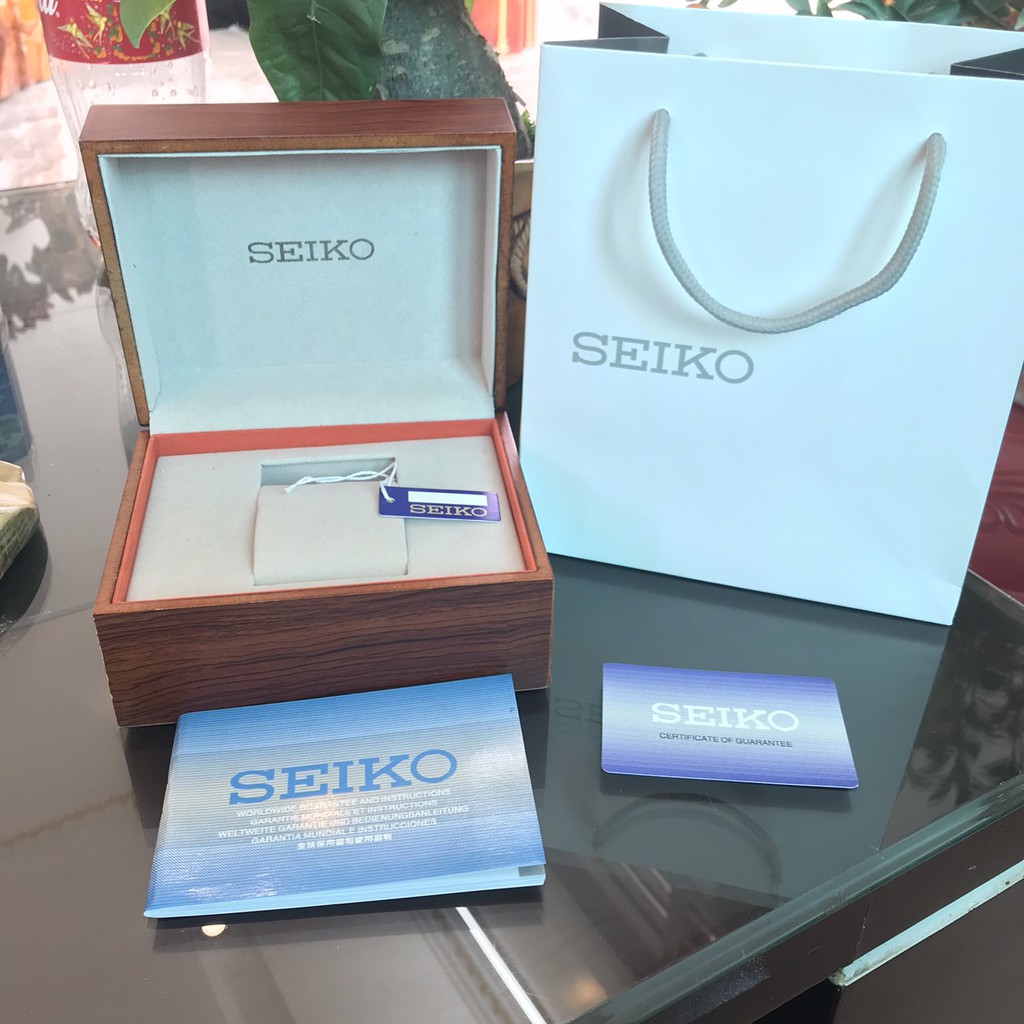 Hộp đồng hồ gỗ Seiko đầy đủ túi xách, sổ, thẻ, sách quà tặng cao cấp.