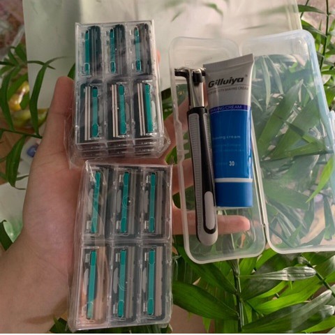 Bộ DAO CẠO RÂU Cao cấp gồm: 1 Đầu + 36 lưỡi kép + 1 tuýp kem tạo bọt
