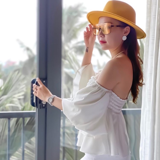 Áo trễ vai xếp ly ngực