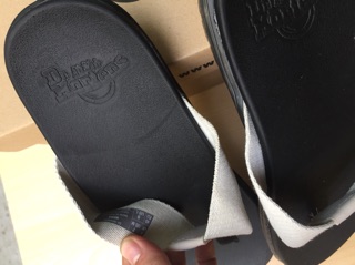 Dép Dr. Martens MaNa