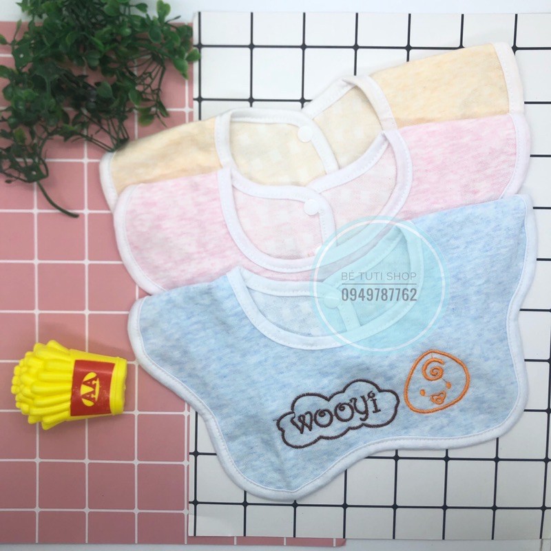 Set 3 chiếc yếm xô sợi tre 4 lớp 2 mặt Wooyi siêu thấm hút cho bé
