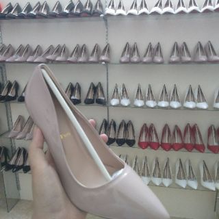 Giày Louboutin nude 9p
