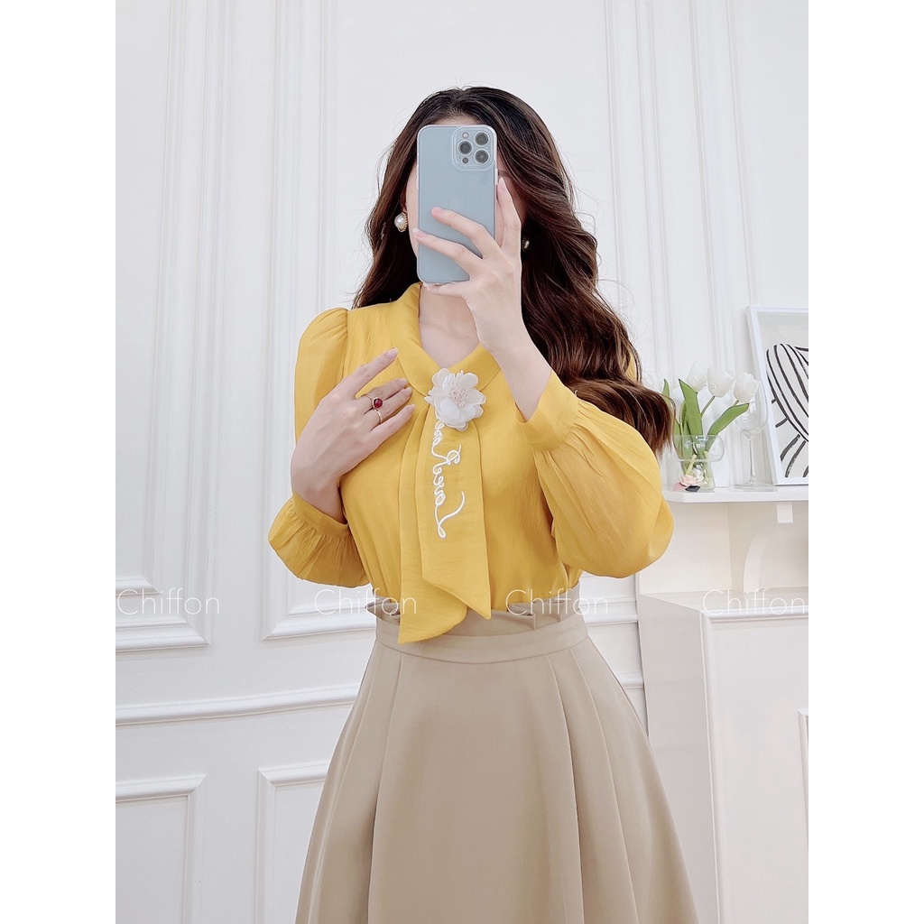 Áo sơ mi nữ công sở nữ cổ thêu cài hoa thiết kế by Chiffon | BigBuy360 - bigbuy360.vn