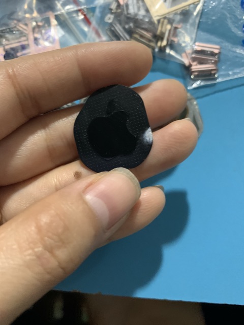 Logo táo bóc máy  đủ màu