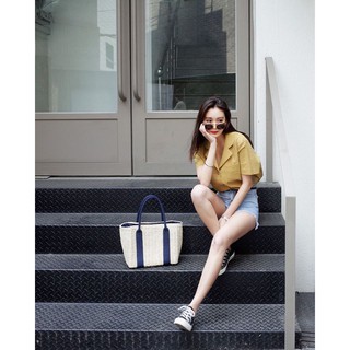 Áo sơ mi thủ thư siêu xinh