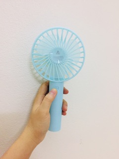Quạt điện cầm tay mini 7c