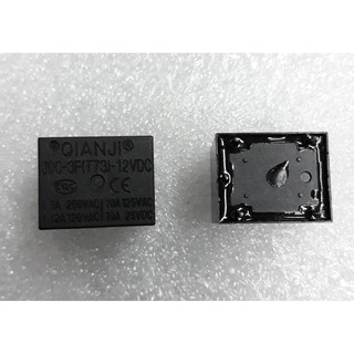 Rơle 12v đen 5 chân.