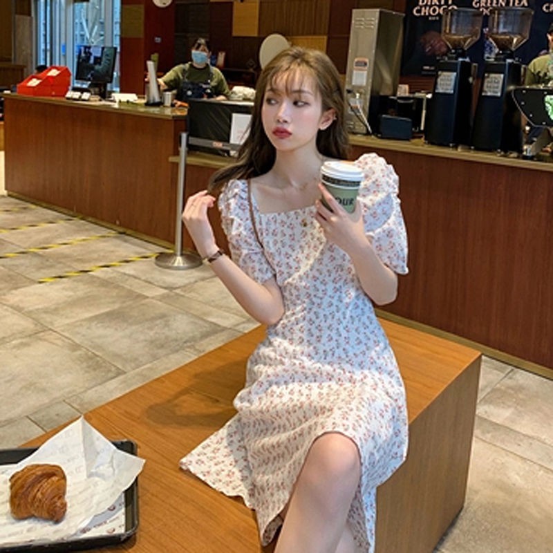 Váy hoa nhí nữ màu trắng tiểu thư kiểu dáng basic váy cổ vuông | BigBuy360 - bigbuy360.vn